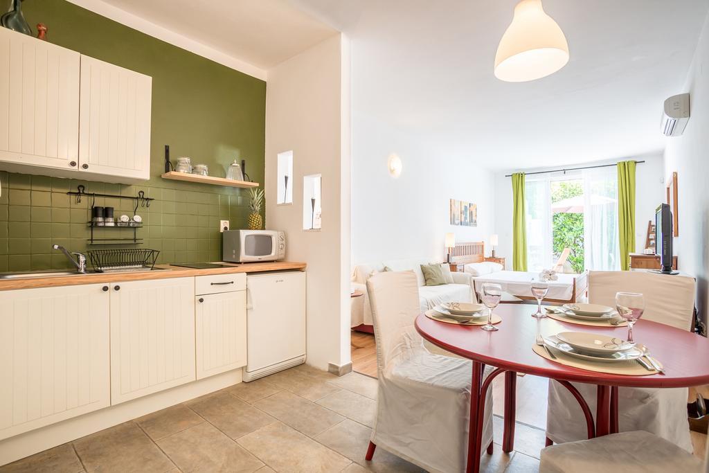 Zlatni Bol Apartments エクステリア 写真
