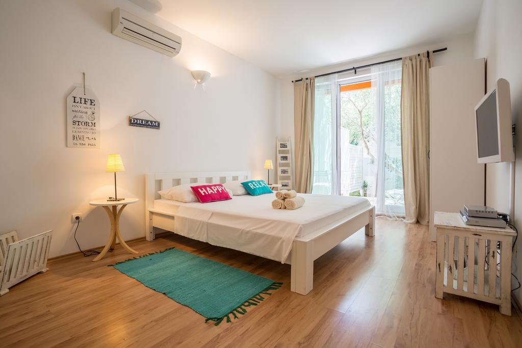 Zlatni Bol Apartments 部屋 写真