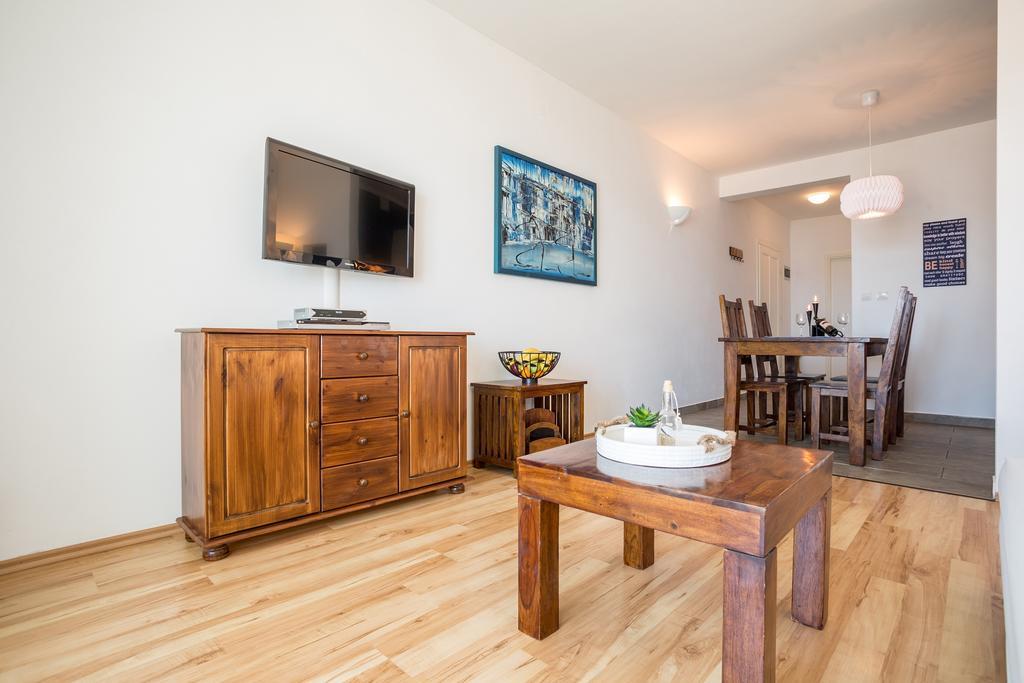 Zlatni Bol Apartments 部屋 写真