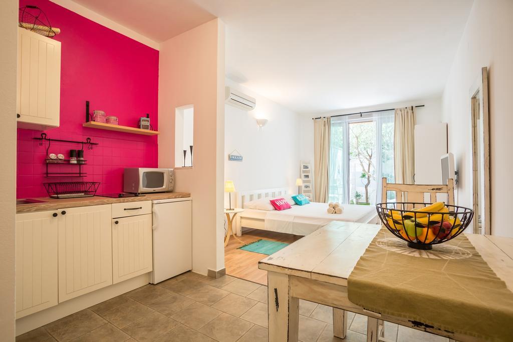 Zlatni Bol Apartments 部屋 写真